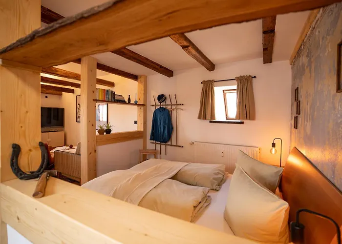 Apartment Landscapeapartment, 46qm Individual Mit Fernblick Ins Zittauer Gebirge, Ferienapartment Im Historischen Altstadtkern Zittau